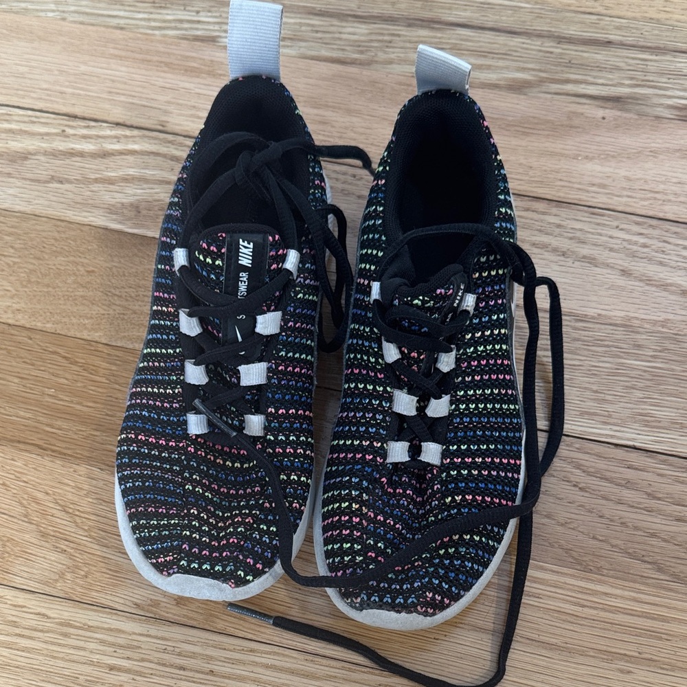 Nike Kids Multicolor Knit Sneakers